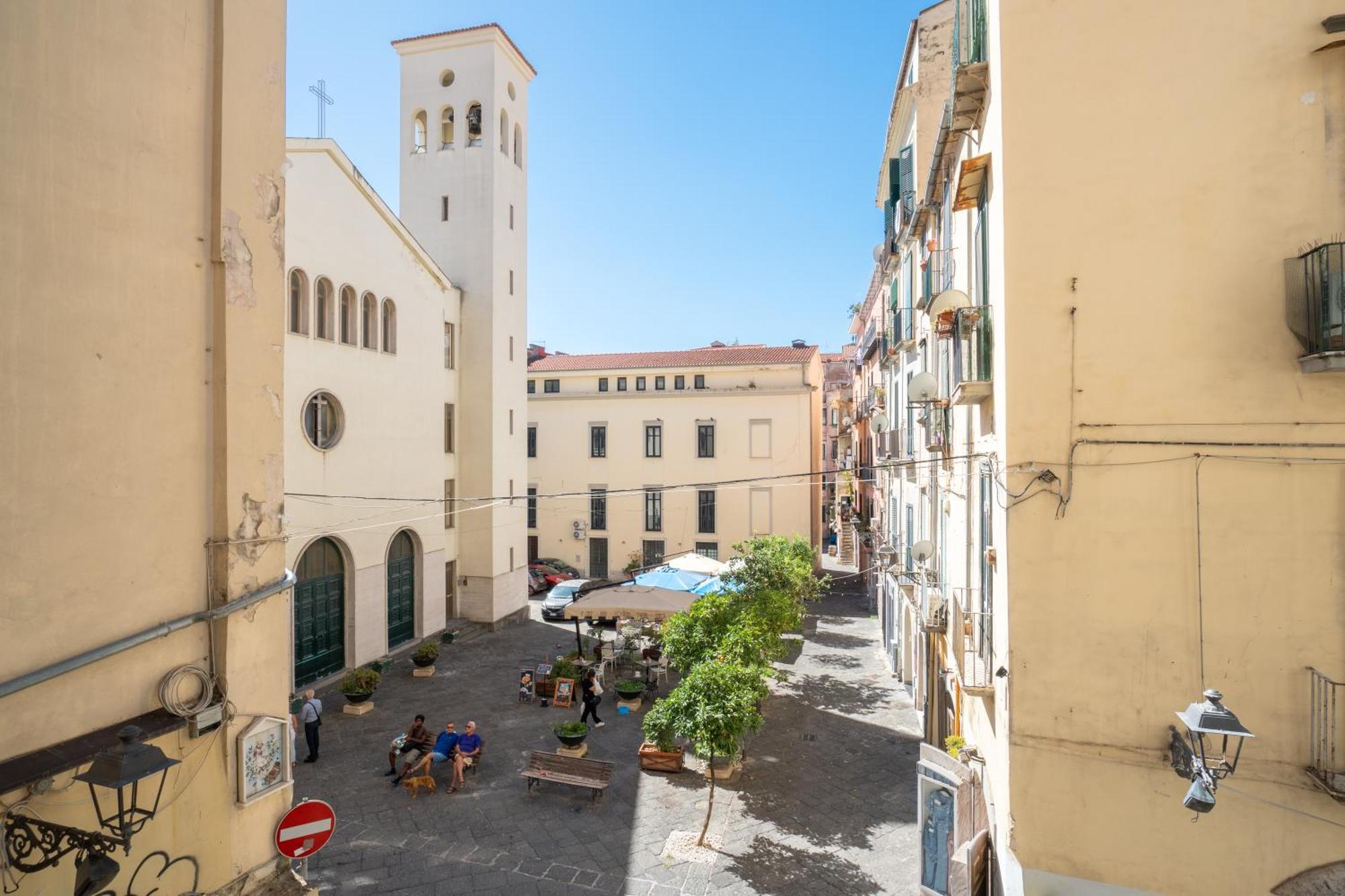 Casa Vacanza Angelina Via Mercanti Centro Storico Salerno Exterior foto